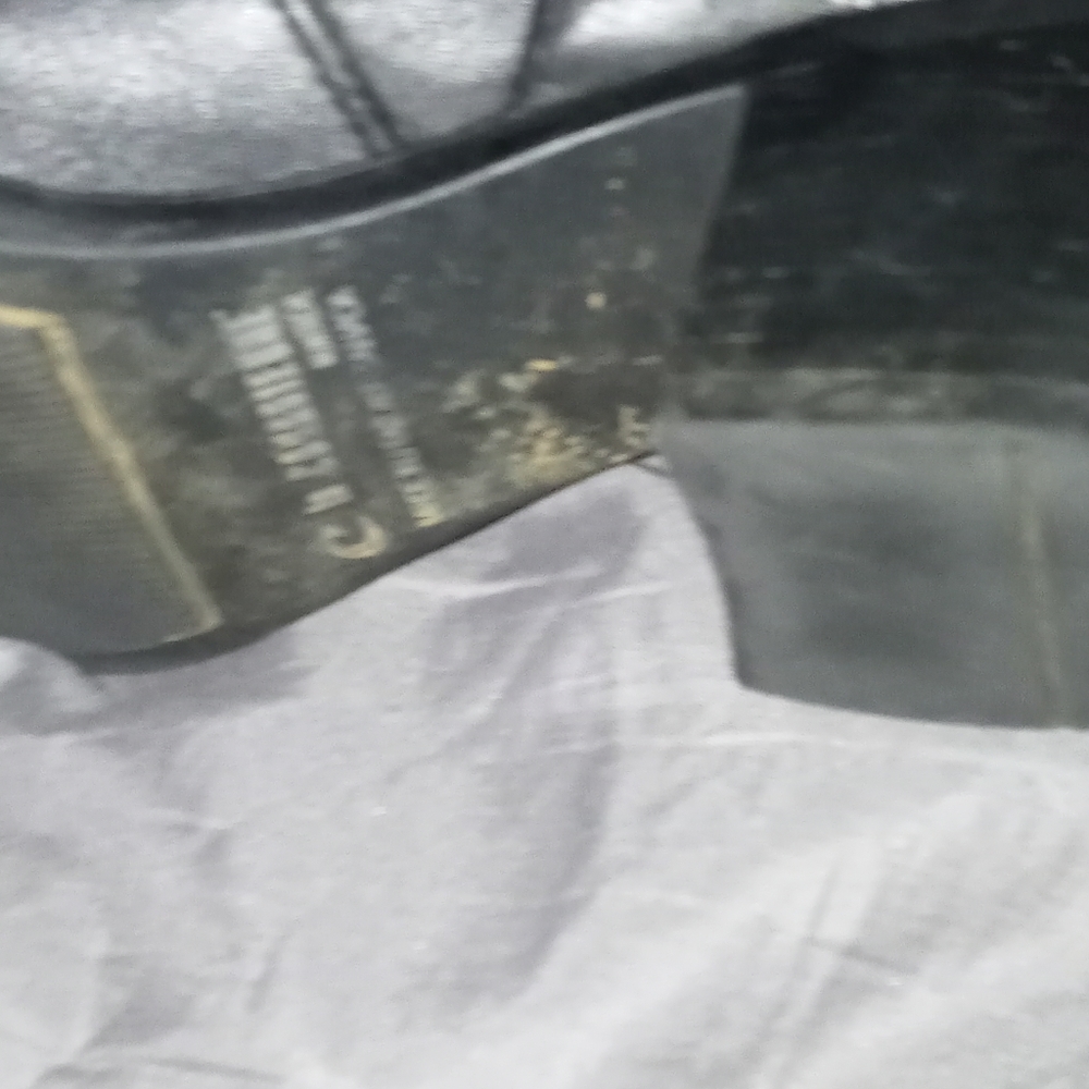 Boots - Picture 3 of 3